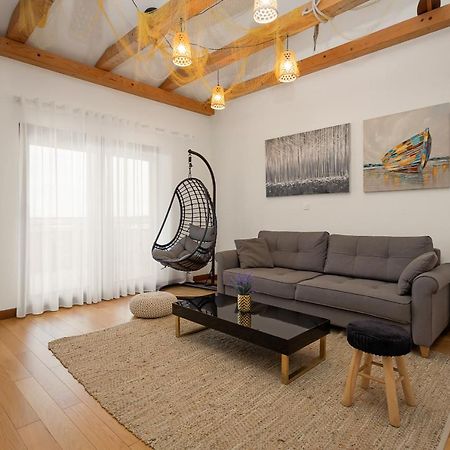 Apartments Cesare With Shared Pool Ližnjan Extérieur photo