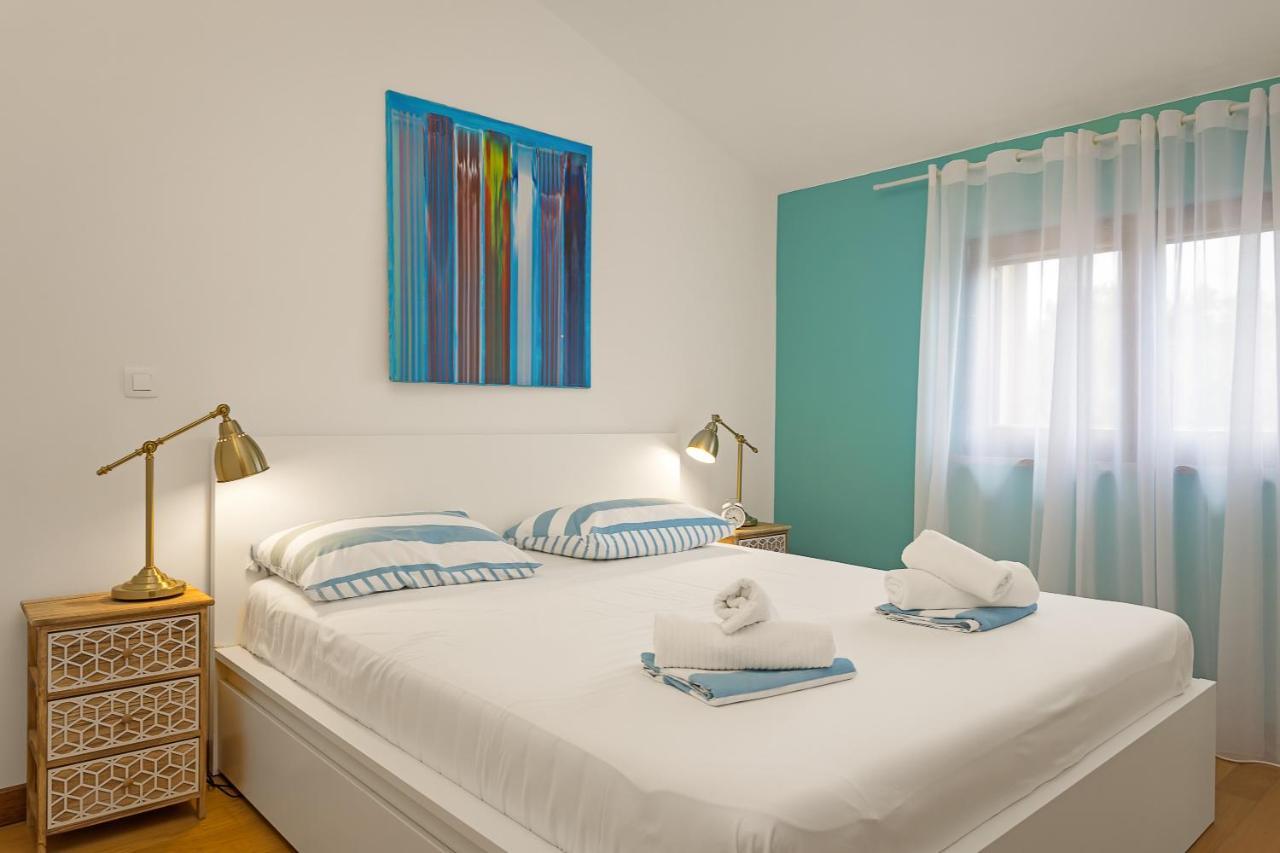 Apartments Cesare With Shared Pool Ližnjan Extérieur photo